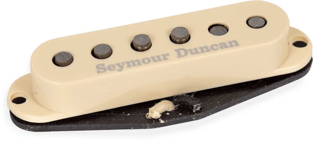 Scooped Strat Neck Cream